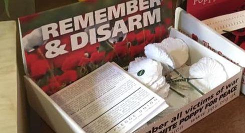 White poppy box