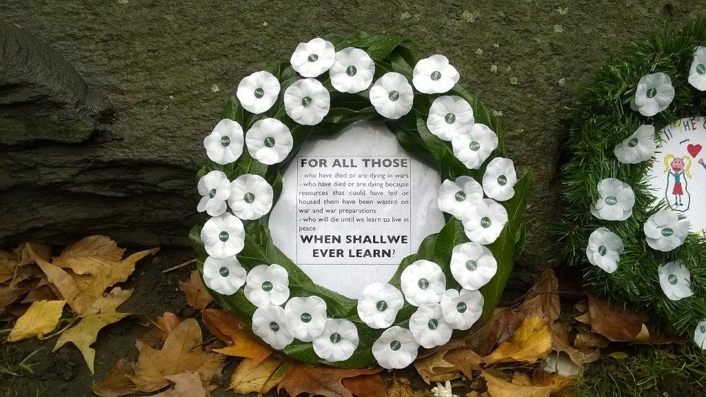 White poppy wreath